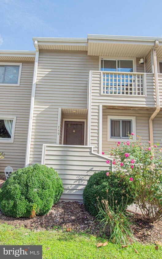 Primary Photo - 749 Canvasback Ct