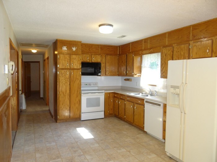Foto principal - 227 Hulsey Dr