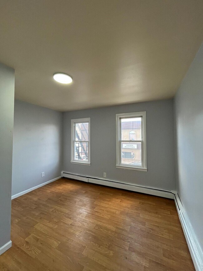 Foto del edificio - 330 Broadway