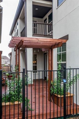 Foto del edificio - 653 Surrey Ln
