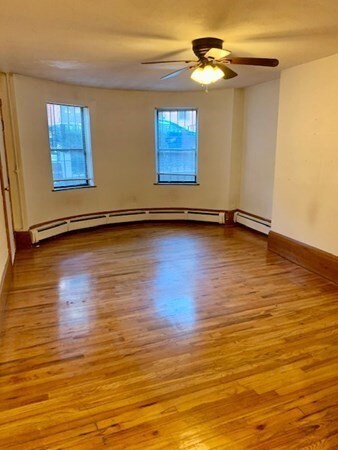 Foto del edificio - 93 E Brookline St
