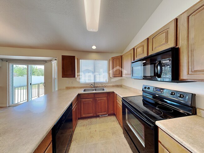 Building Photo - 261 Walton Drive