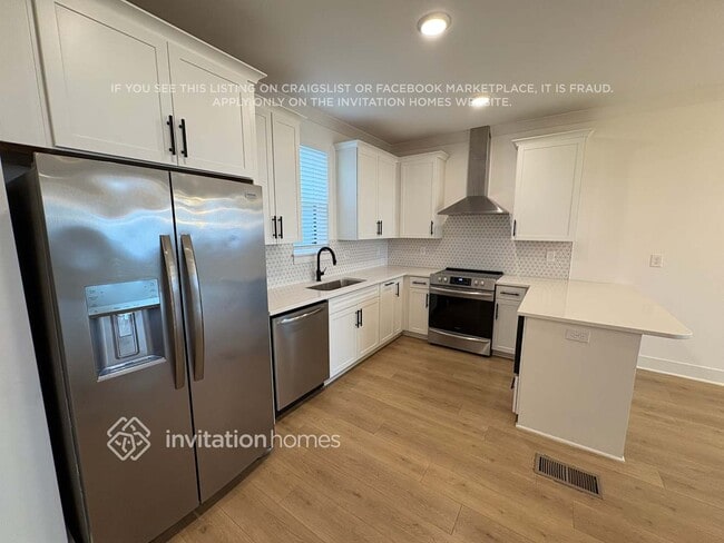 Foto del edificio - 428 38th Ave N