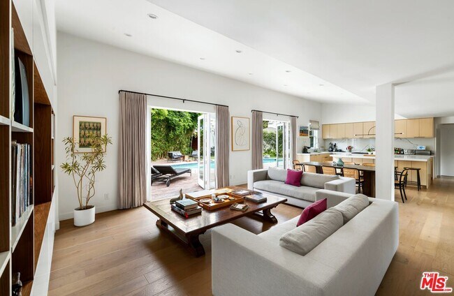 Foto del edificio - 160 Beloit Ave