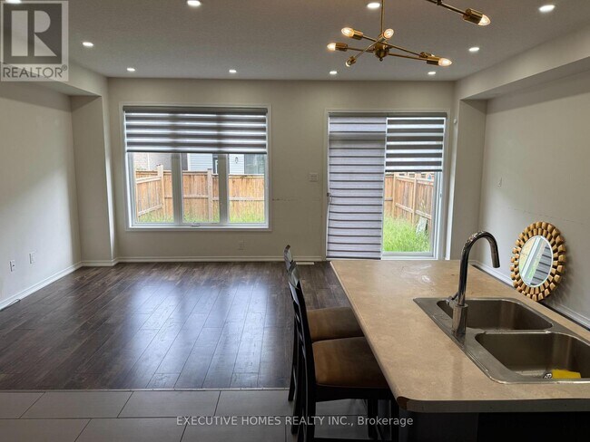 Building Photo - 8080 Blue Ash Ln