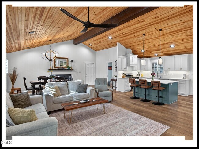 Building Photo - 5008 Autumn Dr