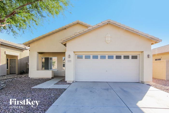 Foto principal - 12517 W Washington St
