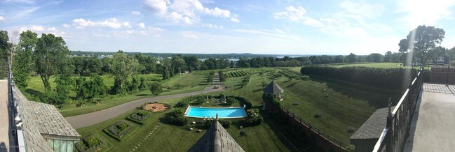 Foto del edificio - 719 Navesink River Rd