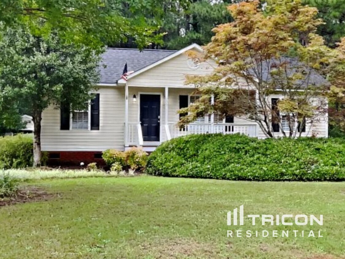 Primary Photo - 139 Creekside Dr