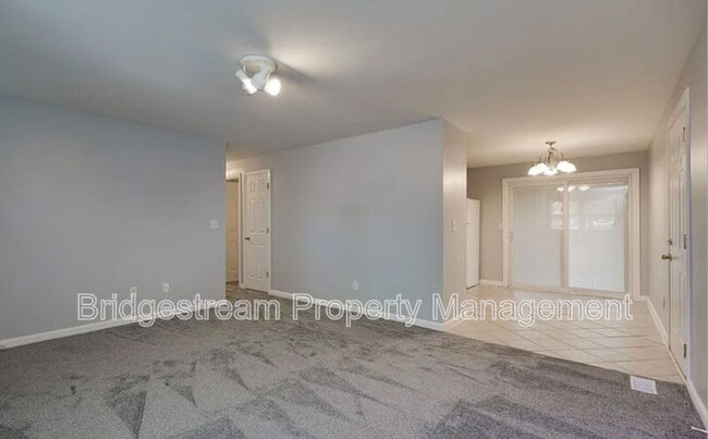 Foto del edificio - 7712 Redbank Ln