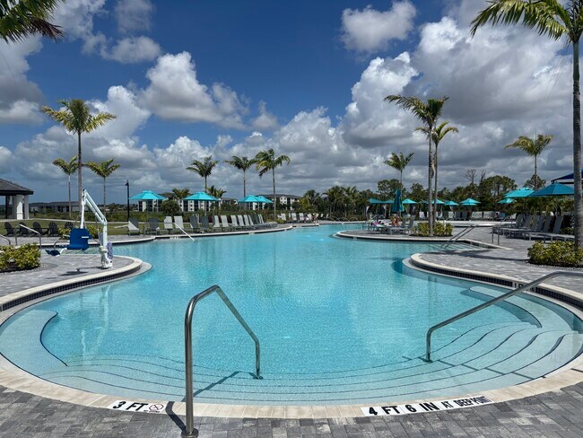 Foto del edificio - Opal Sand Dr Unit 102 Terrace Condo-Wellen Park G&CC