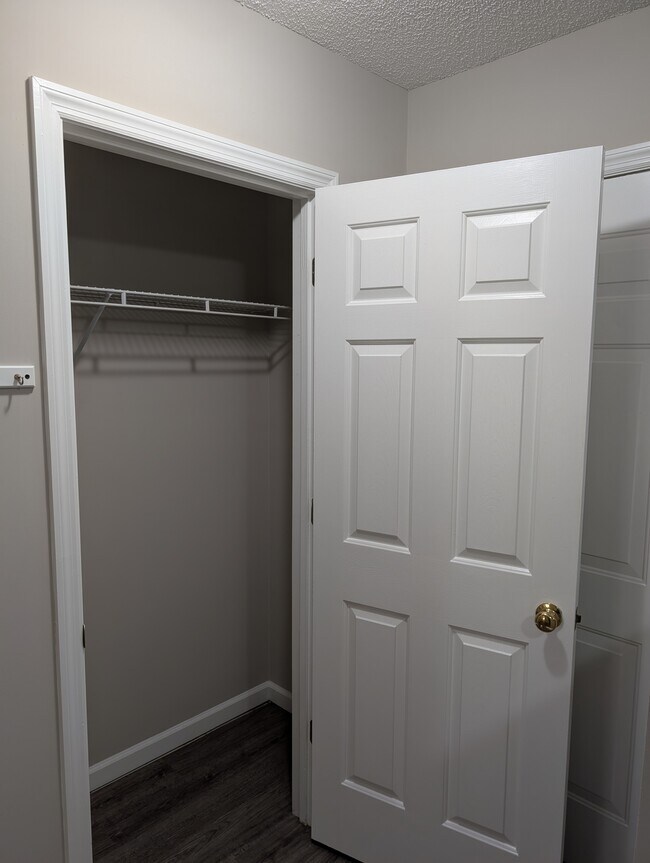 Foto del edificio - 1381 Pinnacle Ln