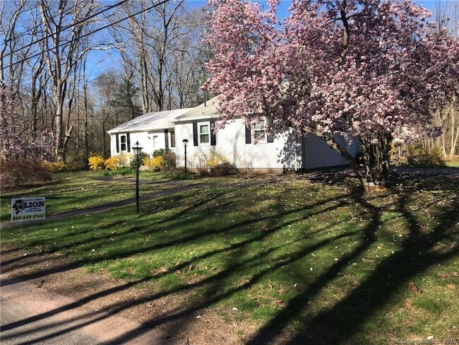 Foto del edificio - 346 E Shore Dr