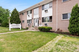 Building Photo - 1427 Ford Ave