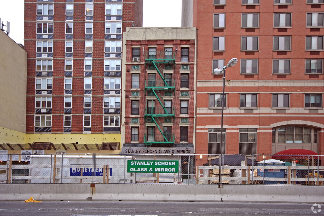 Primary Photo - 1848 Second Ave
