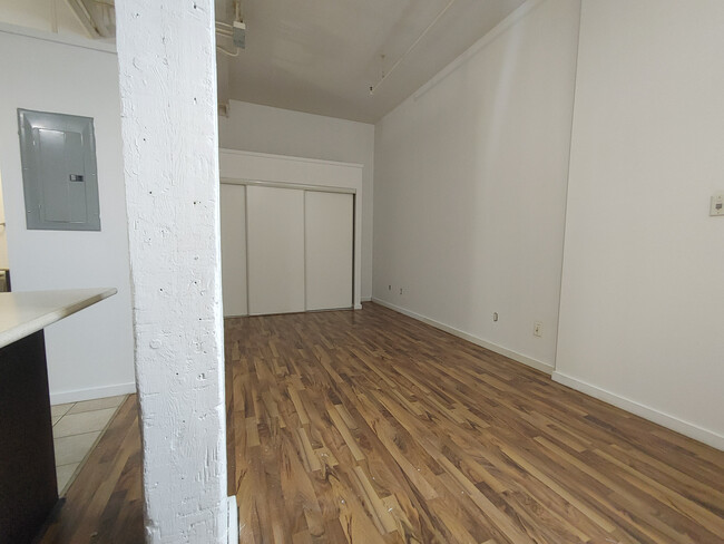 Photo du bâtiment - Loft For Rent In Cambridge