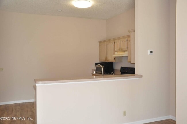 Building Photo - 2043 Capistrano Dr