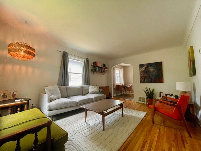 Foto del edificio - 2531 Johnson St NE