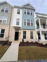 Building Photo - 15375 Sunray Aly