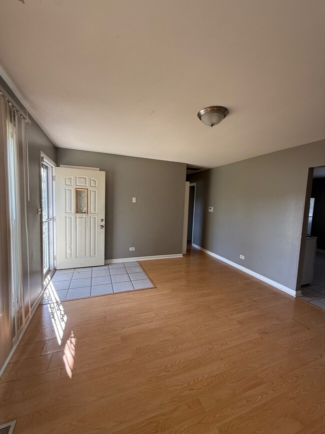 Building Photo - 3951 171st St