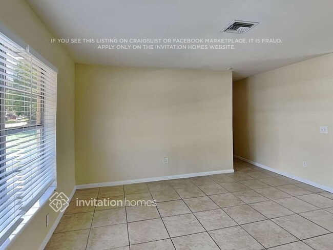 Building Photo - 364 Henthorne Dr