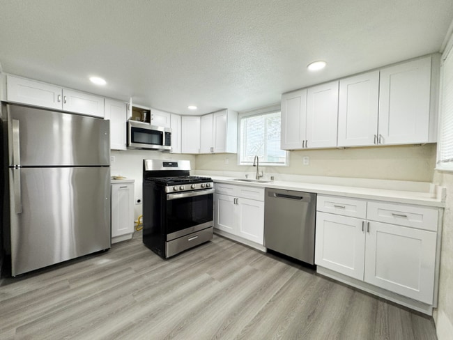 Building Photo - 5230 Tunson Rd