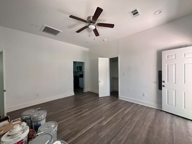 Foto del edificio - 102 7th St SW