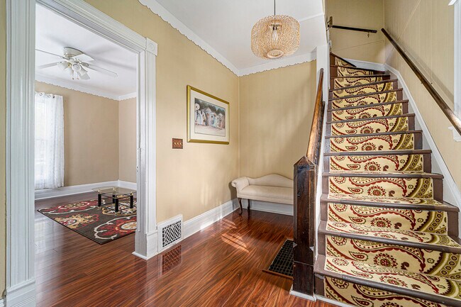 Foto del edificio - 218 Woodward St