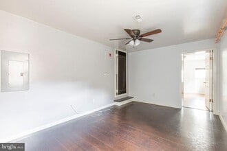 Building Photo - 507 W Girard Ave