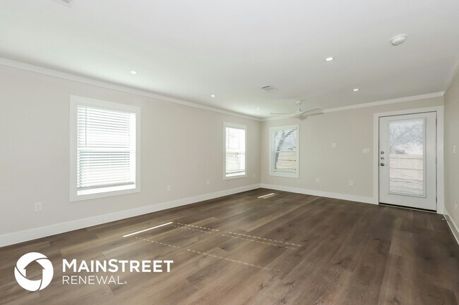 Foto del edificio - 2108 Belzise Terrace