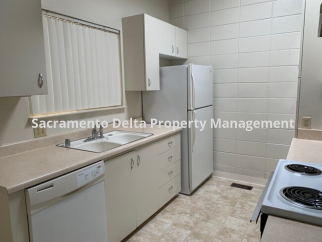 Foto del edificio - Cozy 2 Bed 1 Bath Duplex in Arden Arcade