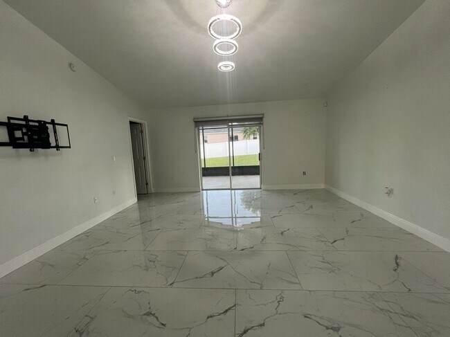 Foto del edificio - 920 Kingfisher Dr