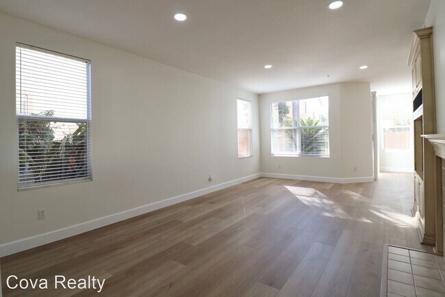 Building Photo - 4 br, 2.5 bath House - 805 Noontide Way