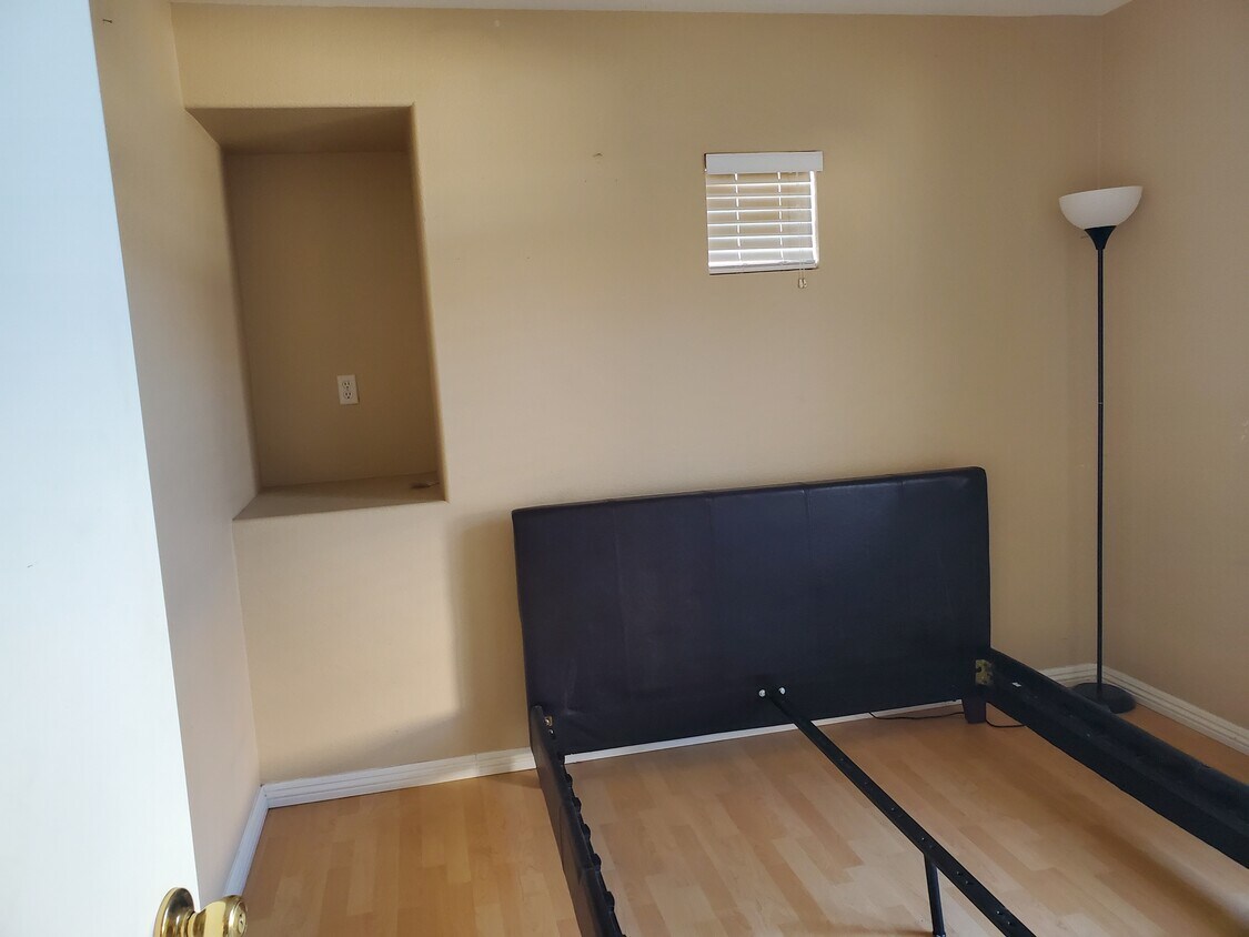 Foto del edificio - 10151 Andy Reese Ct