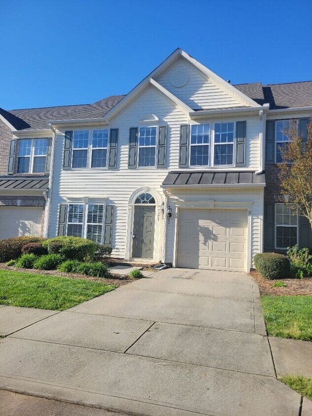 Foto principal - 177 Autumn Falls.. Autumn Cove Townhomes.....