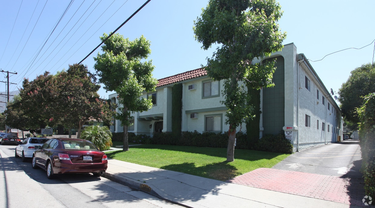Foto del edificio - 1404 Highland Ave