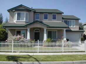 Building Photo - 267 W Springer Dr