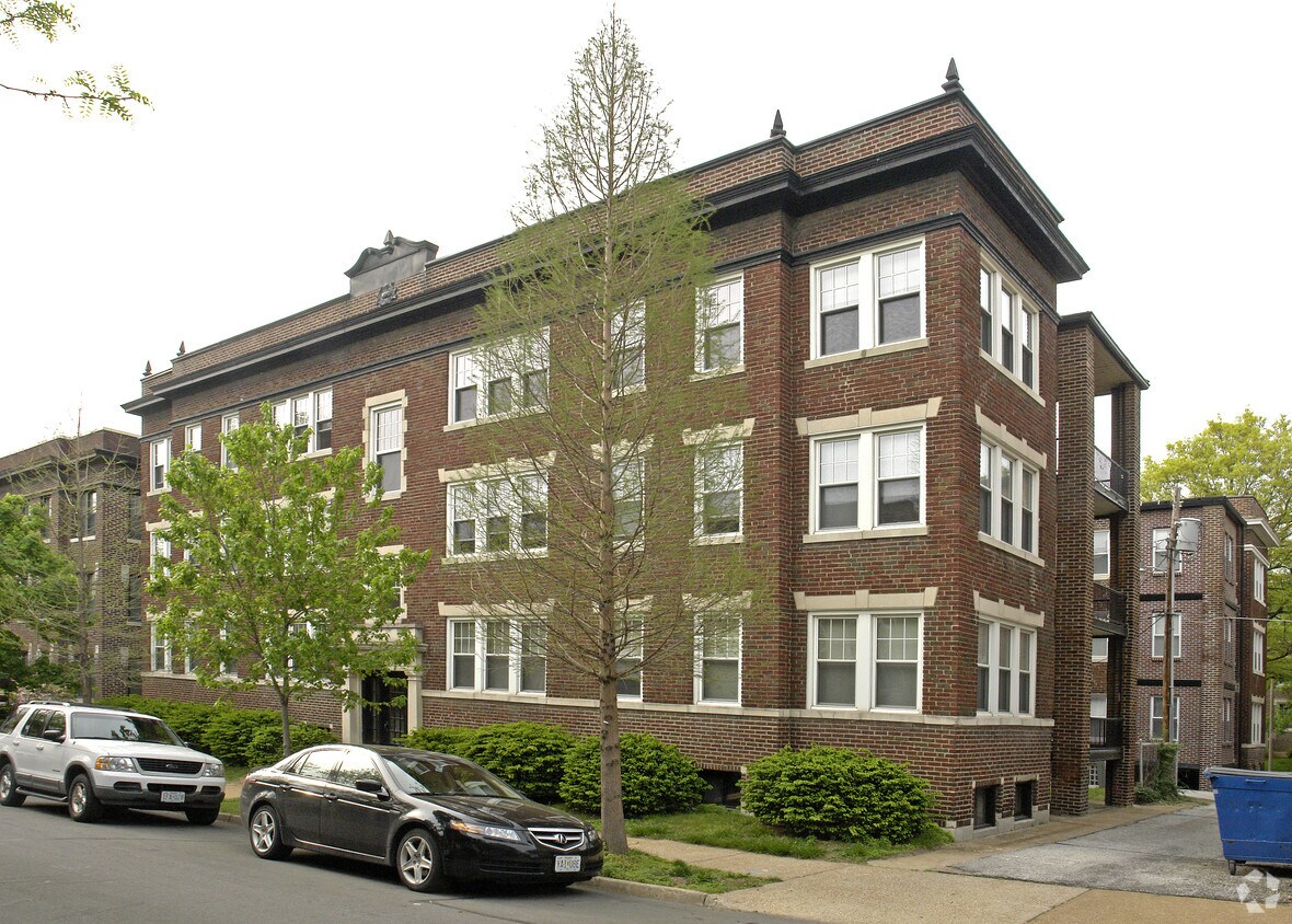 Foto principal - 6313 S Rosebury Ave
