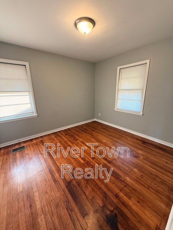 Foto del edificio - 4072 Grey Rd