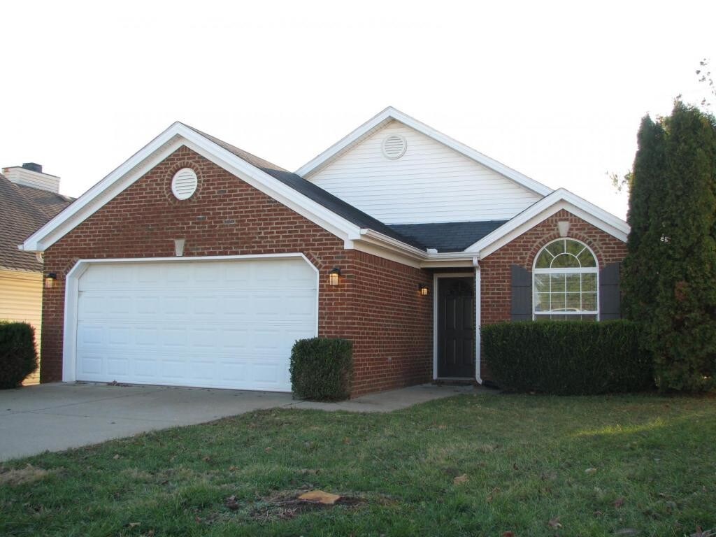 Primary Photo - 3285 Royal Troon Dr