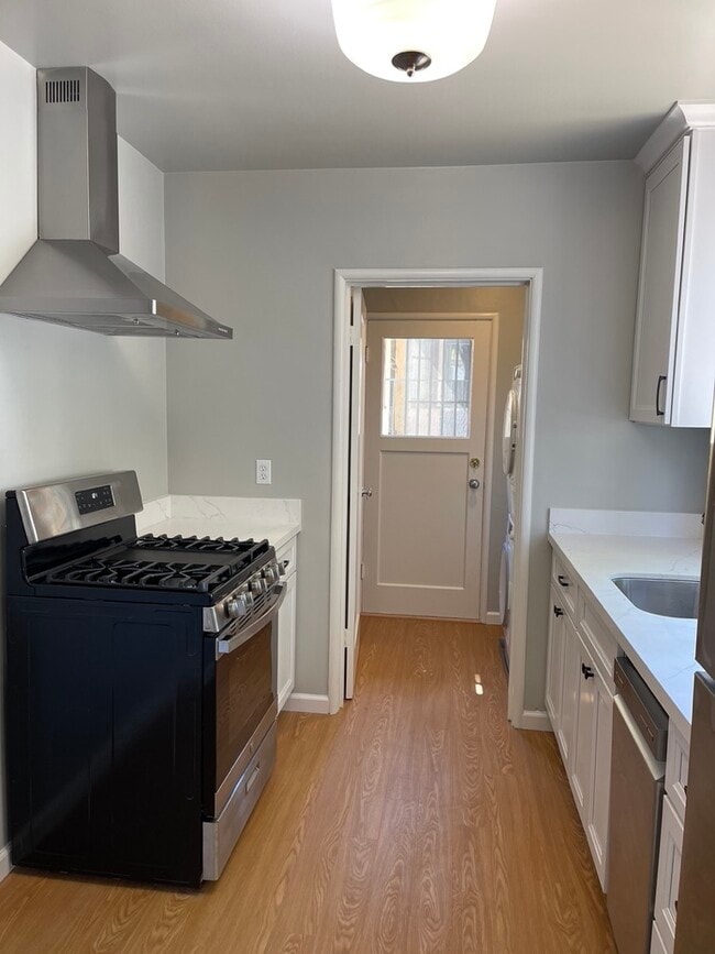 Apt. A Kitchen - 459 44th St