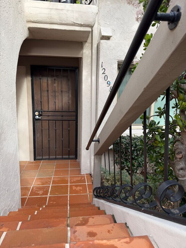 Foto del edificio - Classic 3Br/2Ba Bottom Level Condo in Campana Villas W/ Golf Course View