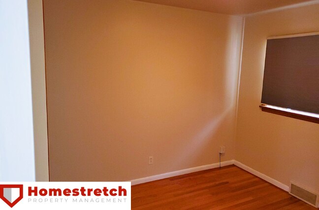 Building Photo - 8817 McNulty Dr