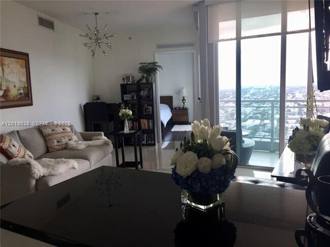 Foto del edificio - 92 SW 3rd St