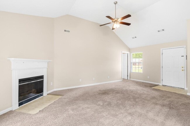 Building Photo - 1760 Tamarind Way