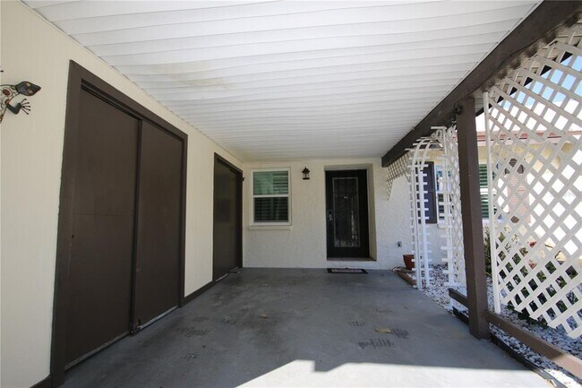 Foto del edificio - 2084 Sunset Grove Ln