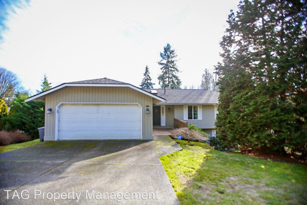 Primary Photo - 5 br, 3 bath House - 14533 SE 60th St