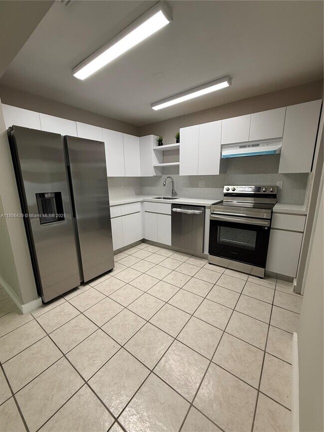 Foto del edificio - 19433 SW 103rd Ct