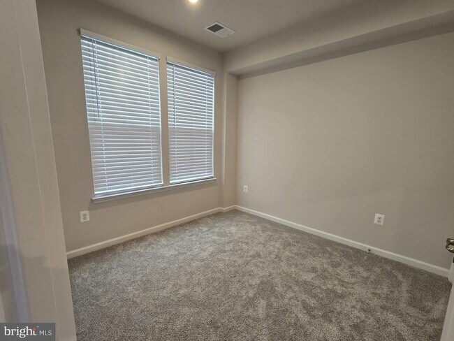 Foto del edificio - 4928 Dunhaven Dr