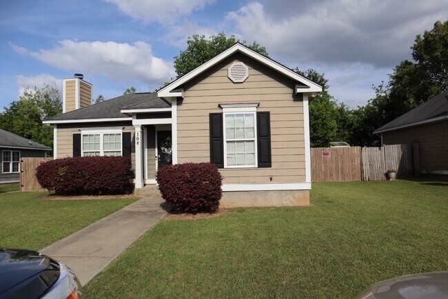 Front yard - 108 Mayfield Dr
